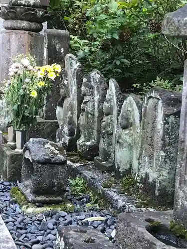 法泉寺の地蔵