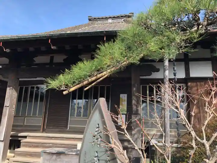 観蔵寺の本殿・本堂