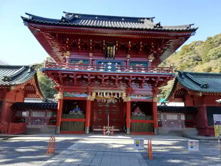 静岡浅間神社の山門・神門