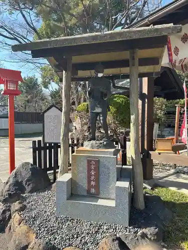 玉村八幡宮の像