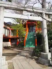 於玉稲荷神社の鳥居