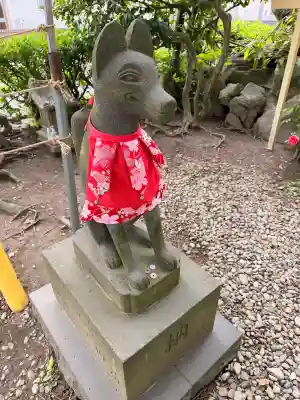 三皇熊野神社本宮の{uncategorized: "未分類", other: "その他", undefined: "問題あり", building: "その他建物", grave: "お墓", sacred_gate: "鳥居", guardian: "狛犬", statue: "像", buddha: "仏像", history: "歴史", nature: "自然", garden: "庭園", animal: "動物", pagoda: "塔", temizu: "手水舎", mountain_gate: "山門・神門", sanctuary: "本殿・本堂", subordinate: "末社・摂社", art: "芸術", scenery: "景色", jizo: "地蔵", ema: "絵馬", goshuin: "御朱印", omikuji: "おみくじ", items: "授与品その他", amulet: "お守り", goshuincho: "御朱印帳", eats: "食事", festival: "お祭り", votive_dance: "神楽", shichigosan: "七五三参", wedding: "結婚式", experience: "体験その他", initially: "初詣", around: "周辺", anti_infection: "感染症対策"}