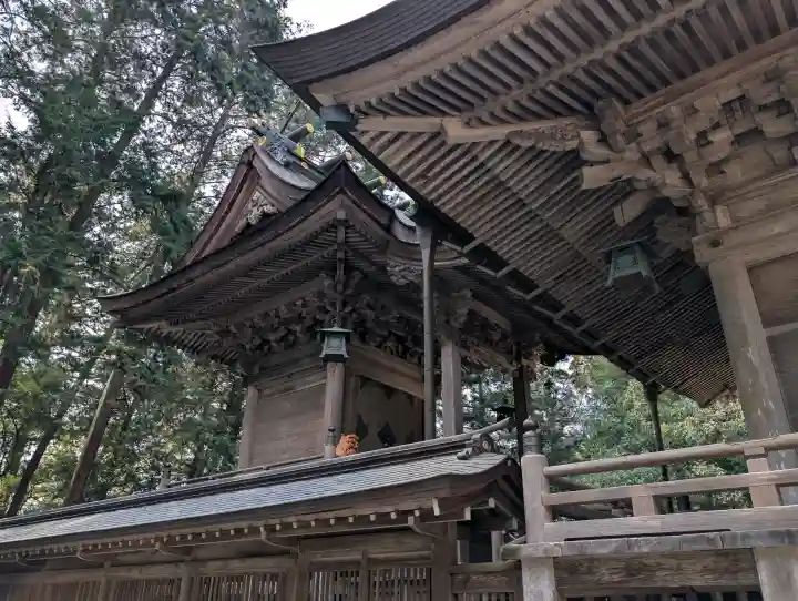 伊和神社の{uncategorized: "未分類", other: "その他", undefined: "問題あり", building: "その他建物", grave: "お墓", sacred_gate: "鳥居", guardian: "狛犬", statue: "像", buddha: "仏像", history: "歴史", nature: "自然", garden: "庭園", animal: "動物", pagoda: "塔", temizu: "手水舎", mountain_gate: "山門・神門", sanctuary: "本殿・本堂", subordinate: "末社・摂社", art: "芸術", scenery: "景色", jizo: "地蔵", ema: "絵馬", goshuin: "御朱印", omikuji: "おみくじ", items: "授与品その他", amulet: "お守り", goshuincho: "御朱印帳", eats: "食事", festival: "お祭り", votive_dance: "神楽", shichigosan: "七五三参", wedding: "結婚式", experience: "体験その他", initially: "初詣", around: "周辺", anti_infection: "感染症対策"}