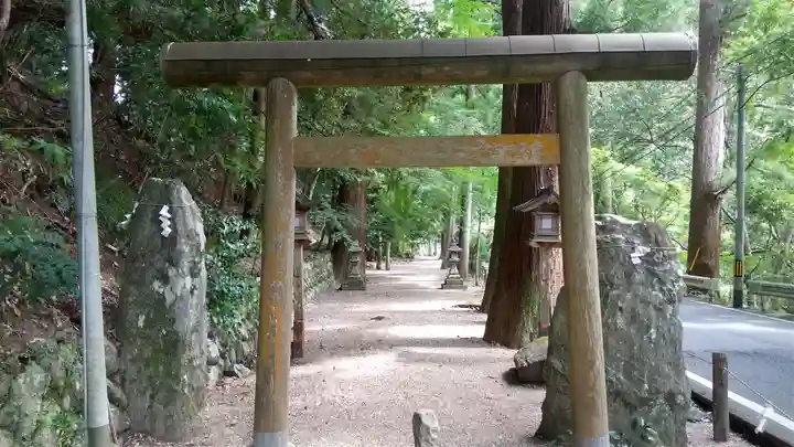 丹生川上神社(中社)(奈良県)
