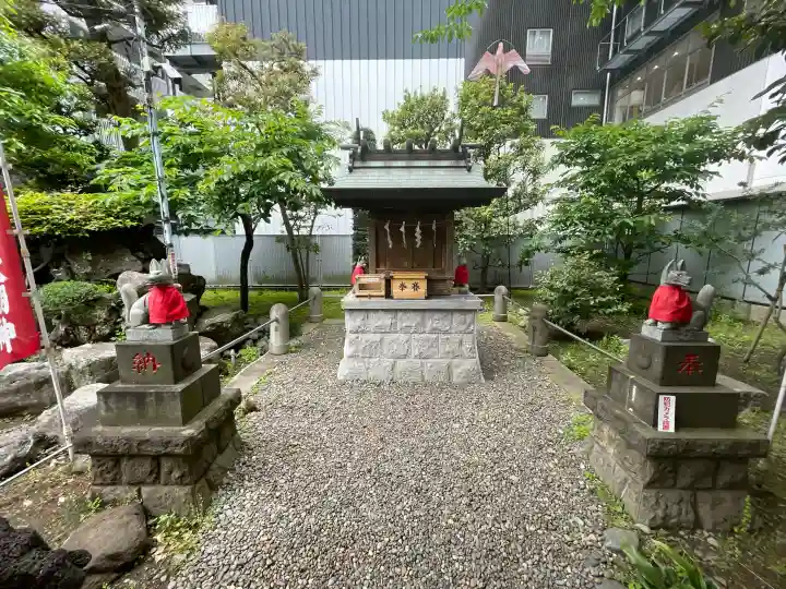 羽衣町厳島神社(関内厳島神社・横浜弁天)の{uncategorized: "未分類", other: "その他", undefined: "問題あり", building: "その他建物", grave: "お墓", sacred_gate: "鳥居", guardian: "狛犬", statue: "像", buddha: "仏像", history: "歴史", nature: "自然", garden: "庭園", animal: "動物", pagoda: "塔", temizu: "手水舎", mountain_gate: "山門・神門", sanctuary: "本殿・本堂", subordinate: "末社・摂社", art: "芸術", scenery: "景色", jizo: "地蔵", ema: "絵馬", goshuin: "御朱印", omikuji: "おみくじ", items: "授与品その他", amulet: "お守り", goshuincho: "御朱印帳", eats: "食事", festival: "お祭り", votive_dance: "神楽", shichigosan: "七五三参", wedding: "結婚式", experience: "体験その他", initially: "初詣", around: "周辺", anti_infection: "感染症対策"}