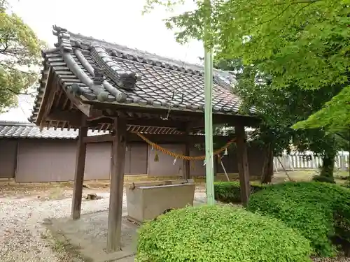 彌榮神社の手水舎