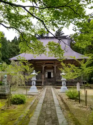 国上寺の本殿