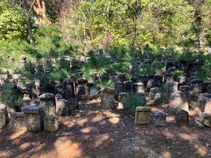 石塔寺(滋賀県)