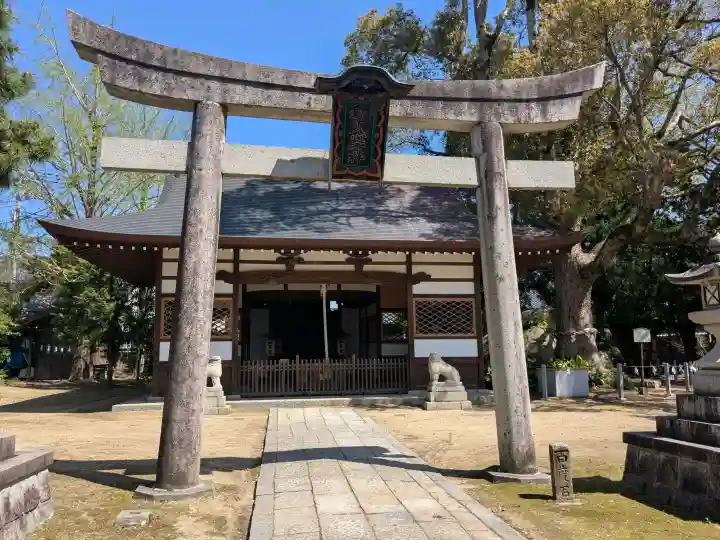 和貴宮神社の{uncategorized: "未分類", other: "その他", undefined: "問題あり", building: "その他建物", grave: "お墓", sacred_gate: "鳥居", guardian: "狛犬", statue: "像", buddha: "仏像", history: "歴史", nature: "自然", garden: "庭園", animal: "動物", pagoda: "塔", temizu: "手水舎", mountain_gate: "山門・神門", sanctuary: "本殿・本堂", subordinate: "末社・摂社", art: "芸術", scenery: "景色", jizo: "地蔵", ema: "絵馬", goshuin: "御朱印", omikuji: "おみくじ", items: "授与品その他", amulet: "お守り", goshuincho: "御朱印帳", eats: "食事", festival: "お祭り", votive_dance: "神楽", shichigosan: "七五三参", wedding: "結婚式", experience: "体験その他", initially: "初詣", around: "周辺", anti_infection: "感染症対策"}