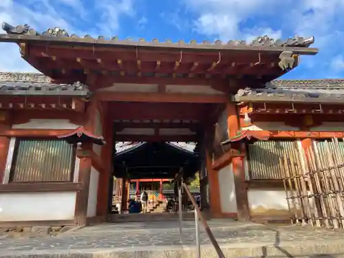 氷室神社の山門