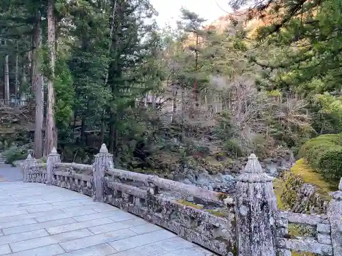 身延山 祖廟拝殿のその他建物