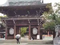 寒川神社の山門