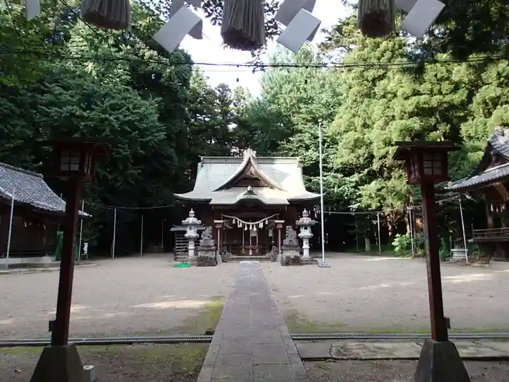 安房神社の本殿・本堂