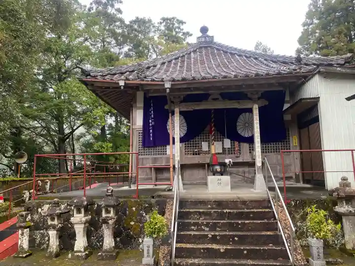 浄薬寺(楊枝薬師堂)の{uncategorized: "未分類", other: "その他", undefined: "問題あり", building: "その他建物", grave: "お墓", sacred_gate: "鳥居", guardian: "狛犬", statue: "像", buddha: "仏像", history: "歴史", nature: "自然", garden: "庭園", animal: "動物", pagoda: "塔", temizu: "手水舎", mountain_gate: "山門・神門", sanctuary: "本殿・本堂", subordinate: "末社・摂社", art: "芸術", scenery: "景色", jizo: "地蔵", ema: "絵馬", goshuin: "御朱印", omikuji: "おみくじ", items: "授与品その他", amulet: "お守り", goshuincho: "御朱印帳", eats: "食事", festival: "お祭り", votive_dance: "神楽", shichigosan: "七五三参", wedding: "結婚式", experience: "体験その他", initially: "初詣", around: "周辺", anti_infection: "感染症対策"}