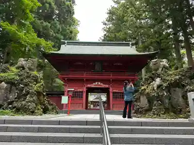 富士山東口本宮 冨士浅間神社の山門・神門