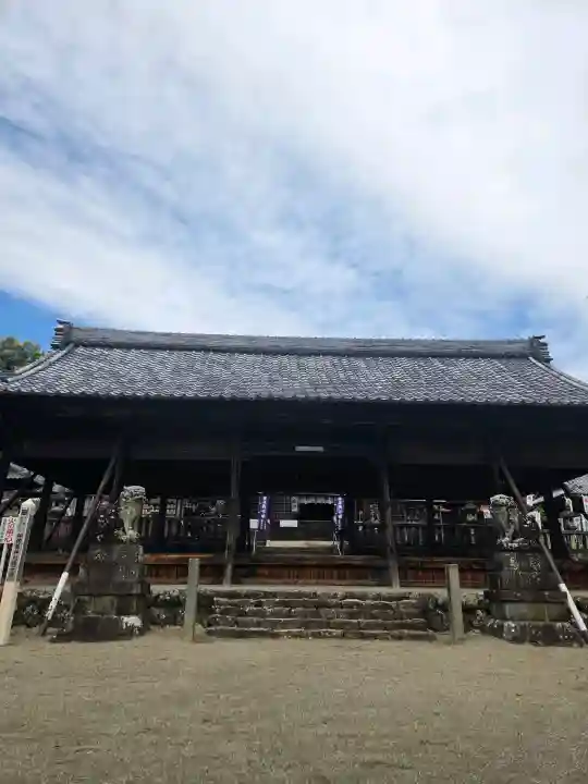 加佐美神社の{uncategorized: "未分類", other: "その他", undefined: "問題あり", building: "その他建物", grave: "お墓", sacred_gate: "鳥居", guardian: "狛犬", statue: "像", buddha: "仏像", history: "歴史", nature: "自然", garden: "庭園", animal: "動物", pagoda: "塔", temizu: "手水舎", mountain_gate: "山門・神門", sanctuary: "本殿・本堂", subordinate: "末社・摂社", art: "芸術", scenery: "景色", jizo: "地蔵", ema: "絵馬", goshuin: "御朱印", omikuji: "おみくじ", items: "授与品その他", amulet: "お守り", goshuincho: "御朱印帳", eats: "食事", festival: "お祭り", votive_dance: "神楽", shichigosan: "七五三参", wedding: "結婚式", experience: "体験その他", initially: "初詣", around: "周辺", anti_infection: "感染症対策"}