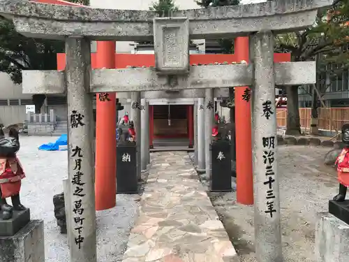 今益稲荷神社の鳥居