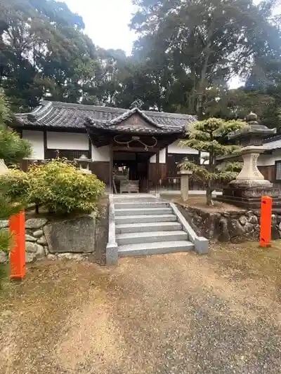 山直神社の本殿