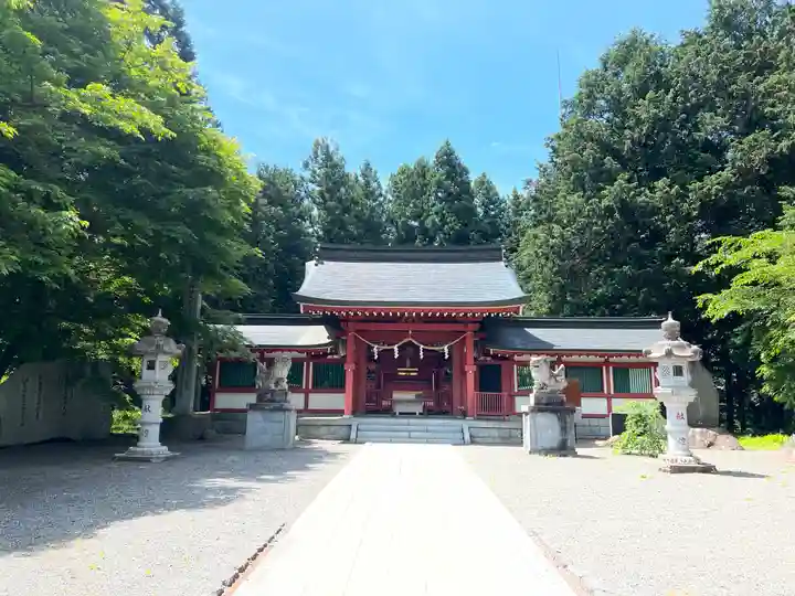 冨士御室浅間神社の本殿・本堂
