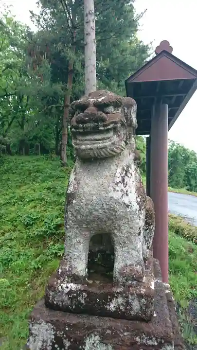 白山神社の狛犬
