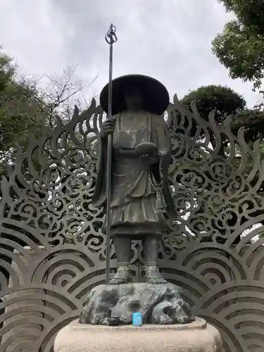 長命寺の像