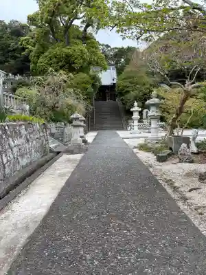 妙本寺の{uncategorized: "未分類", other: "その他", undefined: "問題あり", building: "その他建物", grave: "お墓", sacred_gate: "鳥居", guardian: "狛犬", statue: "像", buddha: "仏像", history: "歴史", nature: "自然", garden: "庭園", animal: "動物", pagoda: "塔", temizu: "手水舎", mountain_gate: "山門・神門", sanctuary: "本殿・本堂", subordinate: "末社・摂社", art: "芸術", scenery: "景色", jizo: "地蔵", ema: "絵馬", goshuin: "御朱印", omikuji: "おみくじ", items: "授与品その他", amulet: "お守り", goshuincho: "御朱印帳", eats: "食事", festival: "お祭り", votive_dance: "神楽", shichigosan: "七五三参", wedding: "結婚式", experience: "体験その他", initially: "初詣", around: "周辺", anti_infection: "感染症対策"}