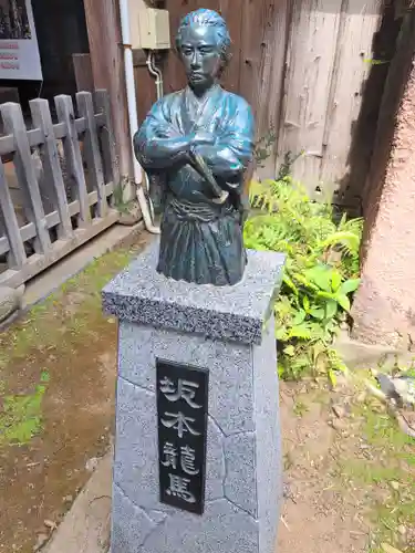 聖福寺の像