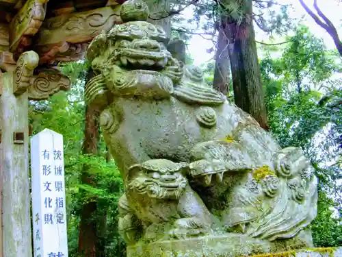 鷲子山上神社の狛犬