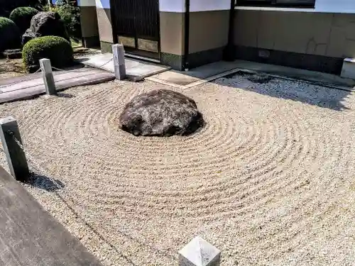 春日社（有脇春日社）の庭園