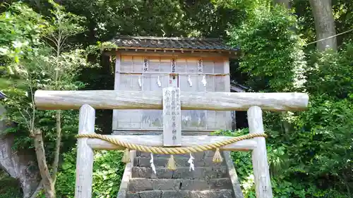 櫛比神社の末社