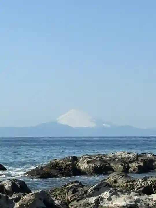 洲崎神社の{uncategorized: "未分類", other: "その他", undefined: "問題あり", building: "その他建物", grave: "お墓", sacred_gate: "鳥居", guardian: "狛犬", statue: "像", buddha: "仏像", history: "歴史", nature: "自然", garden: "庭園", animal: "動物", pagoda: "塔", temizu: "手水舎", mountain_gate: "山門・神門", sanctuary: "本殿・本堂", subordinate: "末社・摂社", art: "芸術", scenery: "景色", jizo: "地蔵", ema: "絵馬", goshuin: "御朱印", omikuji: "おみくじ", items: "授与品その他", amulet: "お守り", goshuincho: "御朱印帳", eats: "食事", festival: "お祭り", votive_dance: "神楽", shichigosan: "七五三参", wedding: "結婚式", experience: "体験その他", initially: "初詣", around: "周辺", anti_infection: "感染症対策"}