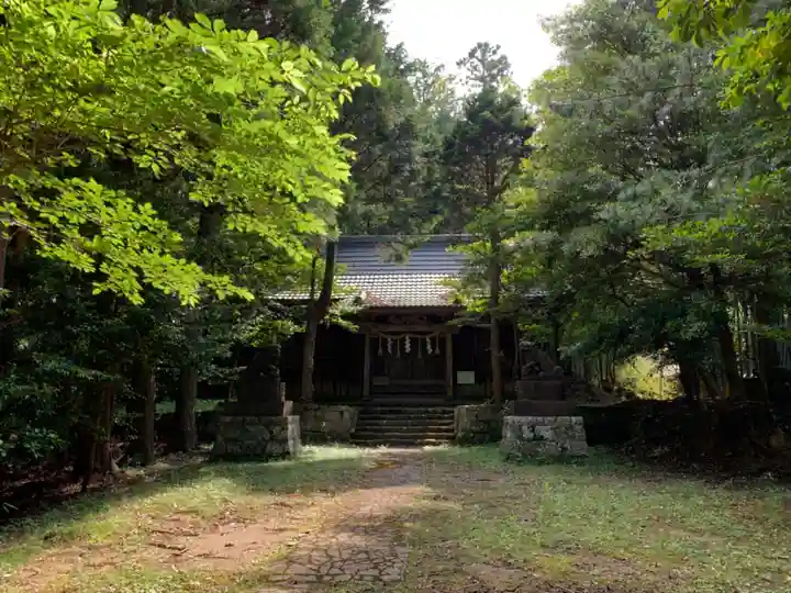 熊野神社の本殿・本堂