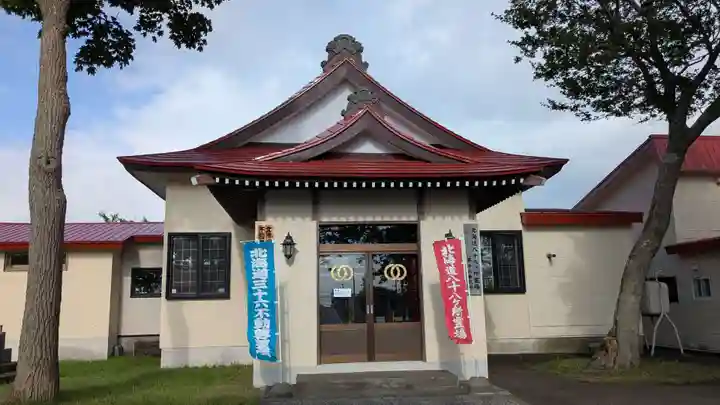 教信寺の本殿・本堂