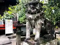 王宮神社の狛犬
