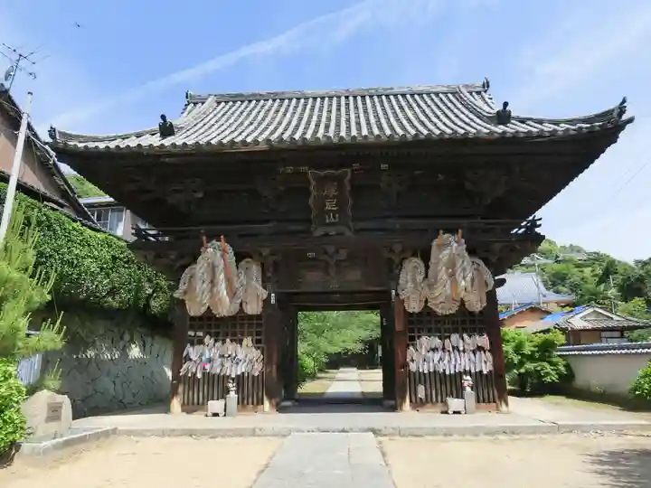 西国寺の山門・神門