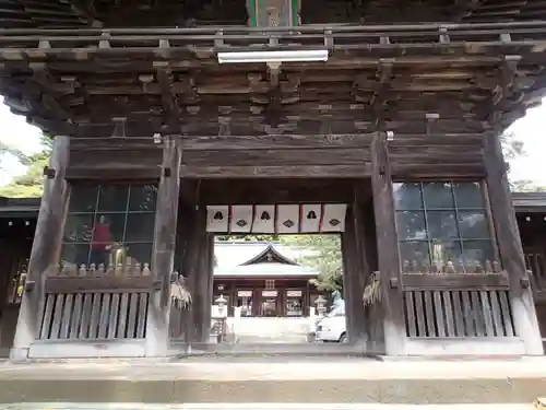 菅生石部神社の山門・神門