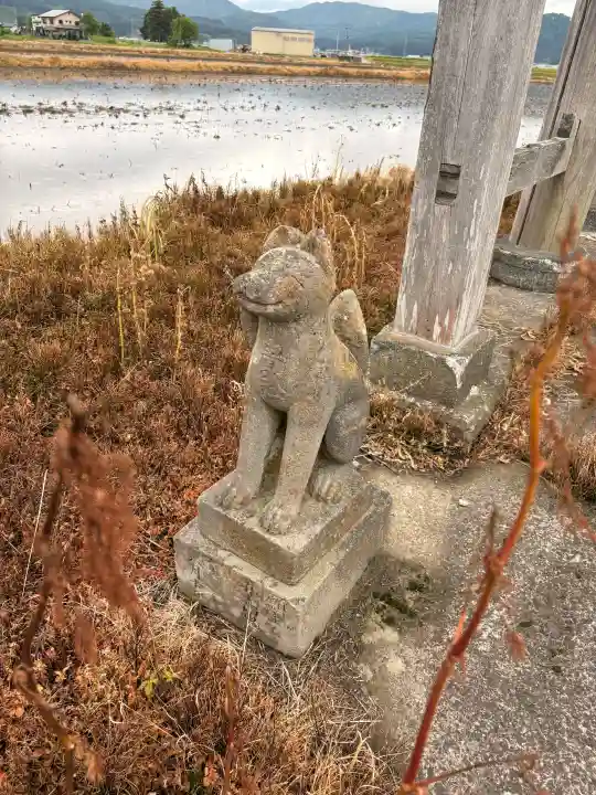 貴船神社の{uncategorized: "未分類", other: "その他", undefined: "問題あり", building: "その他建物", grave: "お墓", sacred_gate: "鳥居", guardian: "狛犬", statue: "像", buddha: "仏像", history: "歴史", nature: "自然", garden: "庭園", animal: "動物", pagoda: "塔", temizu: "手水舎", mountain_gate: "山門・神門", sanctuary: "本殿・本堂", subordinate: "末社・摂社", art: "芸術", scenery: "景色", jizo: "地蔵", ema: "絵馬", goshuin: "御朱印", omikuji: "おみくじ", items: "授与品その他", amulet: "お守り", goshuincho: "御朱印帳", eats: "食事", festival: "お祭り", votive_dance: "神楽", shichigosan: "七五三参", wedding: "結婚式", experience: "体験その他", initially: "初詣", around: "周辺", anti_infection: "感染症対策"}
