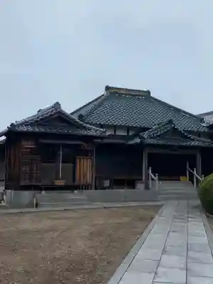 高秀寺の本殿・本堂