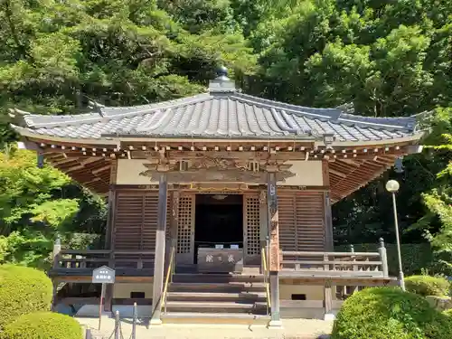 花山院菩提寺の本殿・本堂