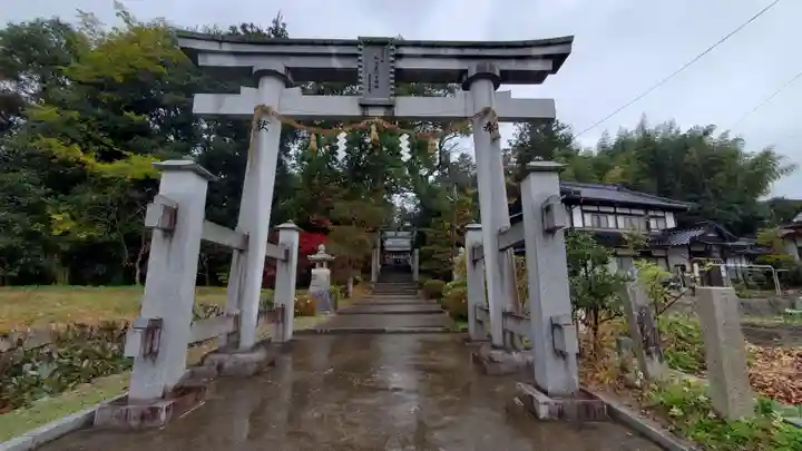 知波夜比古神社の鳥居