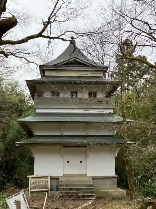 椎谷観音堂(新潟県)