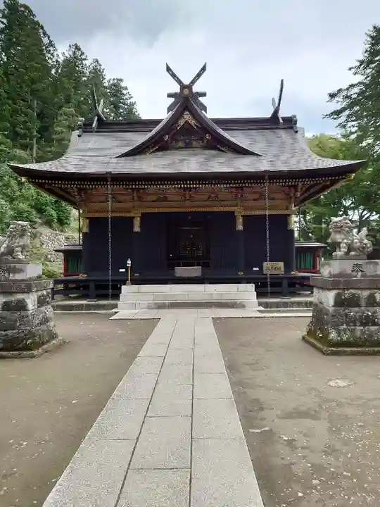 妙義神社の本殿・本堂