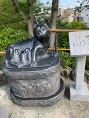 鎮守氷川神社の像