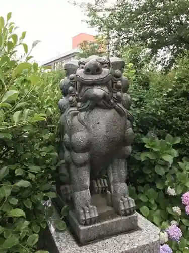 鎮守氷川神社の狛犬