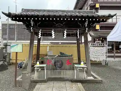 羽田神社の手水舎