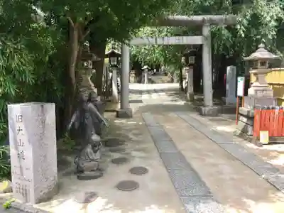 池尻稲荷神社の鳥居