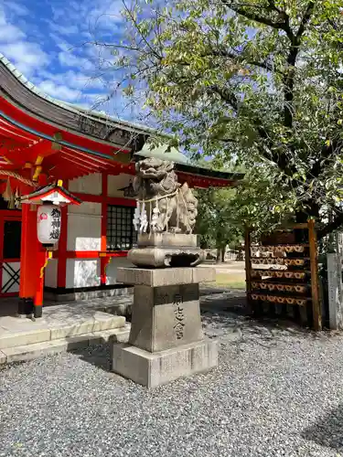 玉造稲荷神社の狛犬