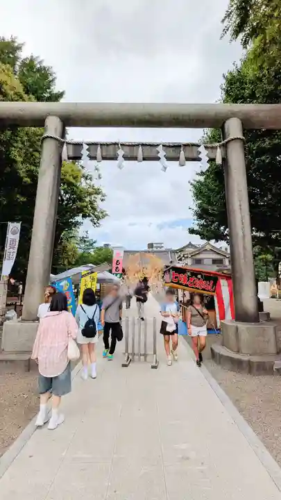 浅草神社の鳥居