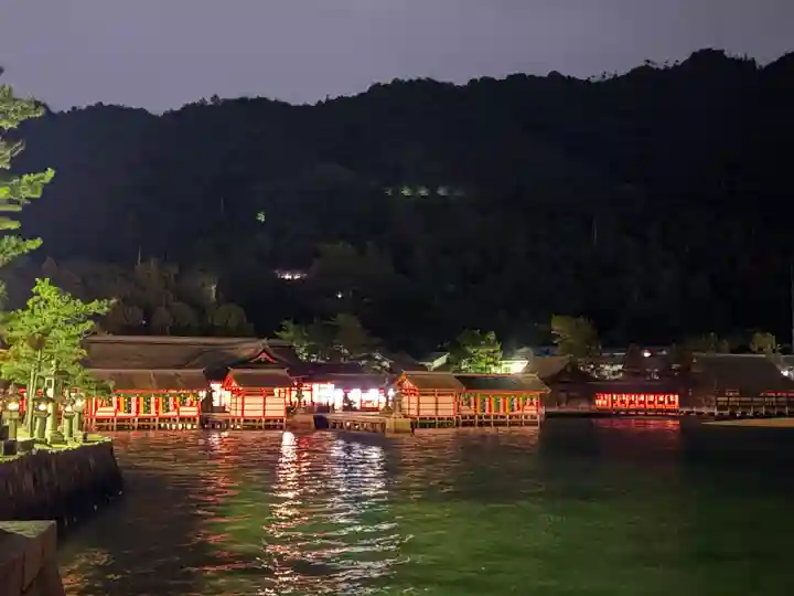 厳島神社(広島県)