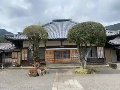 大仙寺の{uncategorized: "未分類", other: "その他", undefined: "問題あり", building: "その他建物", grave: "お墓", sacred_gate: "鳥居", guardian: "狛犬", statue: "像", buddha: "仏像", history: "歴史", nature: "自然", garden: "庭園", animal: "動物", pagoda: "塔", temizu: "手水舎", mountain_gate: "山門・神門", sanctuary: "本殿・本堂", subordinate: "末社・摂社", art: "芸術", scenery: "景色", jizo: "地蔵", ema: "絵馬", goshuin: "御朱印", omikuji: "おみくじ", items: "授与品その他", amulet: "お守り", goshuincho: "御朱印帳", eats: "食事", festival: "お祭り", votive_dance: "神楽", shichigosan: "七五三参", wedding: "結婚式", experience: "体験その他", initially: "初詣", around: "周辺", anti_infection: "感染症対策"}
